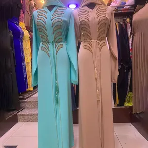 迪拜阿巴亚定制颜色穆斯林传统阿巴亚手工水钻卡夫坦传统伊斯兰女性服装
