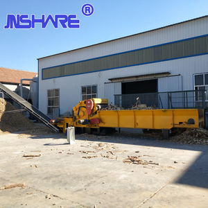 Broyeur à tambour industriel de 55 kW, capacité de 8 à 12 T/h, homologué CE, haute performance pour le broyage des branches et des bûches - Product Image 1