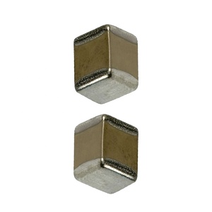 GRM033R60J105MEA2J X5R 1UF 6.3V 0201 SMD MLCC Tụ Điện <span class=keywords><strong>Chip</strong></span> Gốm Nhiều Lớp Với Giá Tốt - Product Image 2