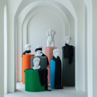 Étagère en papier colorée personnalisée, étagère pliante cylindrique, présentoir cylindrique en acrylique pour la décoration de défilés de mode