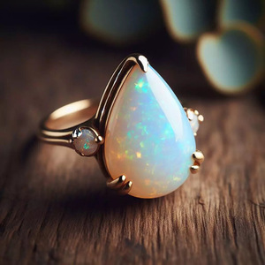 Anello da donna con pietra a goccia iridescente, gioiello da dito minimalista ed elegante - Product Image 1
