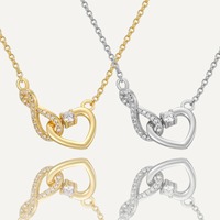 Collier tendance plaqué or 18 carats avec breloque bohème, pendentif cœur en zircon serti griffe, chaîne à maillons de 20 pouces en laiton