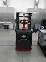 Gerbeur électrique à roues PU modèle piéton Linde série 1167 L10/12/14C 1t/1.2t/1.4t avec architecture CAN-bus CDD