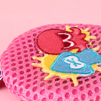 Breloque de sac personnalisée en tissu brodé durable avec motif en dentelle, support pour écouteurs, idéale pour les cadeaux d'été