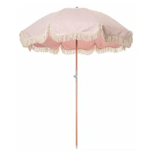 Parasols Boho en bois personnalisé luxe Portable 8 pieds parasols de plage avec glands Vintage frange soleil extérieur pôle toile