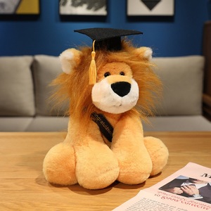 Article phare : Peluche lion mignon de remise de diplôme, lion en peluche premium et moelleux pour souvenir de fête de remise de diplôme - Product Image 1