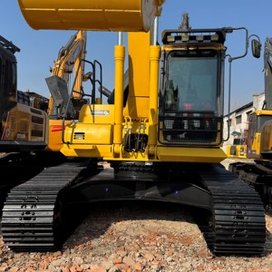 รถขุดตีนตะขาบ Komatsu PC240LC-8 มือสอง ขนาด 24 ตัน สำหรับขาย - Product Image 1