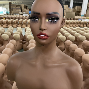 Tête de Mannequin Femme Réaliste Noire en PVC avec Épaules <span class=keywords><strong>pour</strong></span> Perruques, Mode Maquillage - Product Image 4