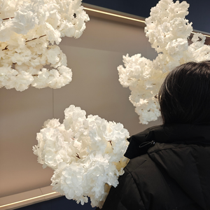 قوس أزهار الكرز الصناعي عالي الجودة قوس أزهار الكرز الأبيض والأحمر والوردي قوس زهرة شجرة 3 متر للديكور خلفية لمدخل الزفاف - Product Image 3