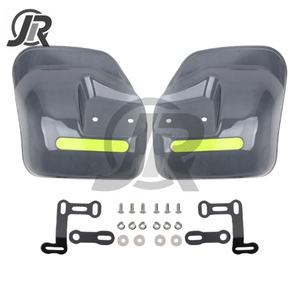 Guantelete delantero de plástico y aleación de aluminio al por mayor a bajo precio para motocicleta con luz LED para Yamaha <span class=keywords><strong>PCX</strong></span> 125/150 - Product Image 5
