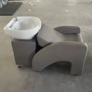 Fauteuil de lavage semi-inclinable professionnel moderne en cuir avec bac en céramique, durable et imperméable pour salon de coiffure et usage en institut de beauté - Product Image 5