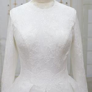 فستان زفاف إسلامي أنيق بياقة عالية من الدانتيل الفرنسي، فستان سهرة طويل وفستان حفلات - Product Image 2