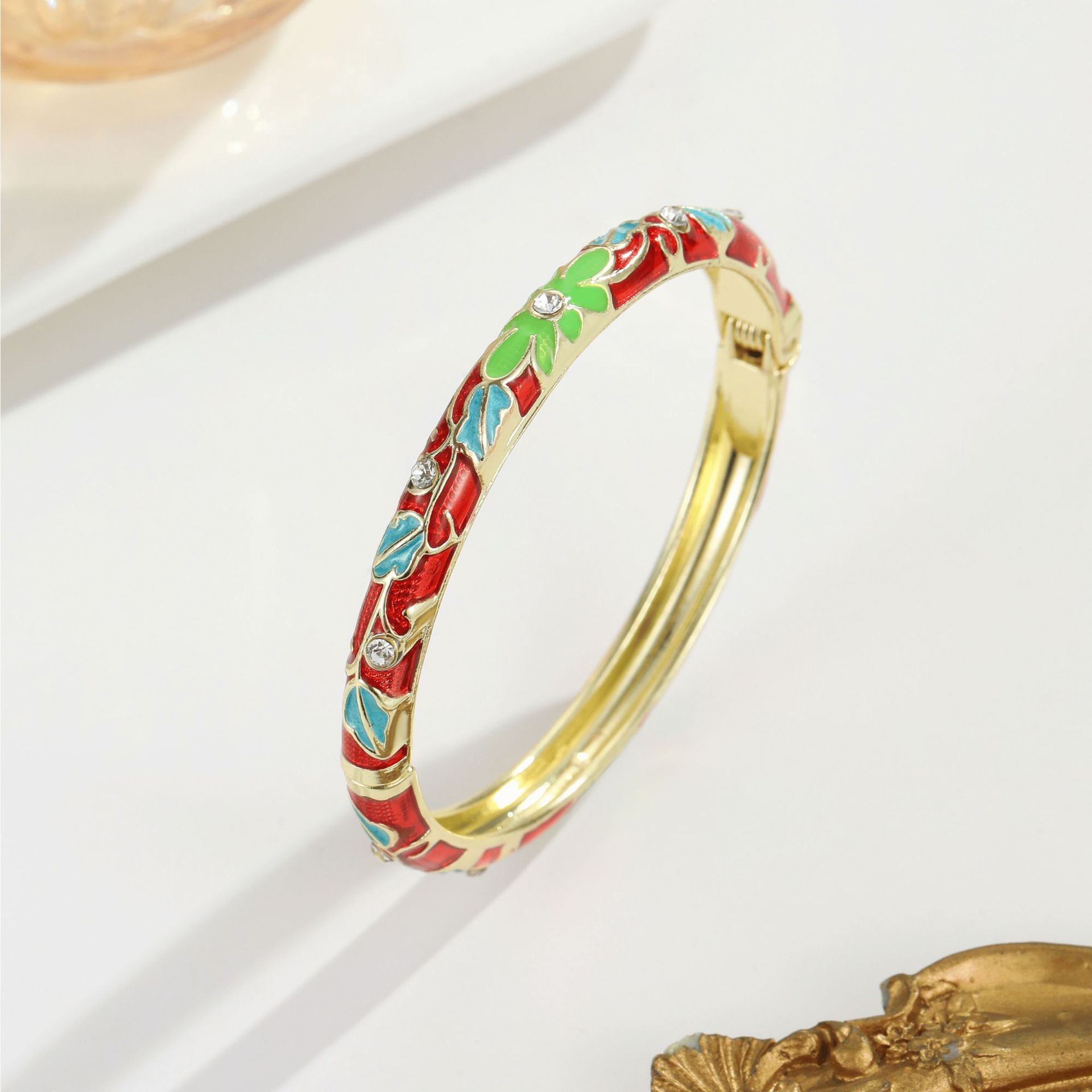 Ovale rouge et vert transparent