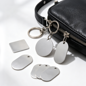 Étiquettes vierges en acier inoxydable plaqué argent poli, forme rectangulaire ou ovale, pendentif porte-clés pour gravure personnalisée, cadeau d'entreprise - Product Image 1