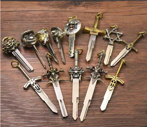 Hochwertiger hand geschnitzter 3D-Schlüssel aus Bronze - Product Image 6