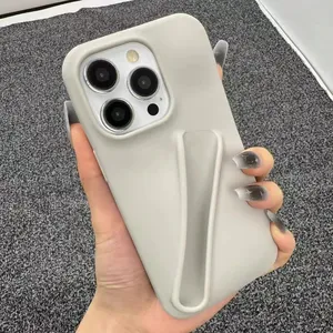 Custodia per telefono antiurto in silicone di lusso con design 3D a forma di rossetto e supporto, personalizzabile con logo, confezionata in scatola di prima qualità - Product Image 3
