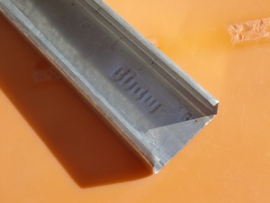 Profilés de plafond métalliques BNBM en acier 50mm*15mm*1.2mm, Profilé léger en acier BNBM 50mm*15mm*1.2mm, 50mm*15mm 50mm*15mm*1.2mm - Product Image 5