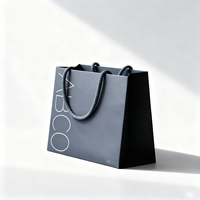 Sacs en papier kraft personnalisés pour le commerce de détail, sacs cadeaux pour vêtements, sacs d'emballage miniatures de luxe avec poignée, sacs en papier imprimés avec logos