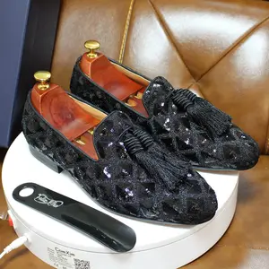 حذاء أكسفورد بتصميم إيطالي من الجلد الأصلي للرجال حذاء بأكمله من مصنع في الصين