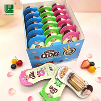 Approvisionnement direct usine OEM Vente en gros Personnalisé Biscuit en bâtonnet crémeux au chocolat 3-en-1 Multicolore Mini Bonbons en forme de haricot