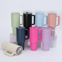 Gobelet isotherme en acier inoxydable de 40 oz avec logo personnalisé, couvercle à paille rabattable anti-fuite, double paroi, pour voiture, idéal pour la rentrée scolaire et les activités de plein air