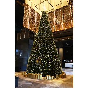 شجرة عيد الميلاد العملاقة التجارية الفاخرة للبيع بالجملة شجرة عيد الميلاد الذهبية PE PVC التصدير الفاخرة الراقية