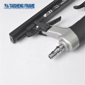 Graffettatrice Pneumatica Industriale TS D48 in Metallo, Funzionamento ad Aria Compressa, Modello 1013J Portatile - Product Image 4