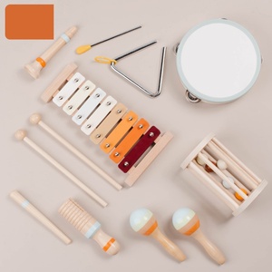 Ensemble d'instruments de musique en bois colorés en gros – Jouets en bois : Xylophone, Tambourin, Maracas, Hochet, Triangle – Lot de 7 pièces - Product Image 4