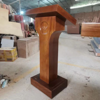 Ensemble d'autel et de pupitre classiques religieux pour la décoration d'église, mobilier d'église écologique pour le sanctuaire