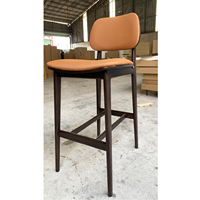 Mobilier d'hôtel d'utilisation commerciale de chaise de barre de coussin en cuir mou en bois solide