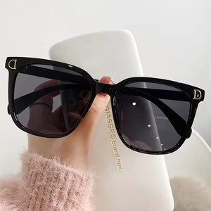 Gafas de Sol de Diseñador de Marca, Retro, Cuadradas, con Marco Grande y Degradado, para Mujer, con Logotipo Personalizado, Gafas de Lujo para Mujer - Product Image 3