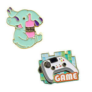 Pin Metálico de Aleación de Zinc con Recubrimiento Duro, Esmaltado, Ecológico, Chapado en Oro, con Logotipo Personalizado, de Alta Calidad - Product Image 2