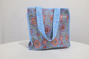 Sac imprimé à la main offrant un attrait visuel élégant, une construction solide et une expérience de transport fluide pour une utilisation régulière - Product Image 6