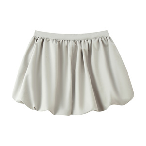 Ensemble personnalisé 2026 pour <span class=keywords><strong>femme</strong></span> : veste courte zippée et short bouffant, tenue deux pièces à col revers, OEM/ODM par une usine de vêtements chinoise - Product Image 5