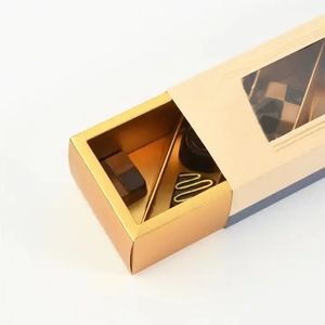 <span class=keywords><strong>Mini</strong></span> Snickers <span class=keywords><strong>Chocolate</strong></span> Eco Packaging Box Bandejas de ventana Insertar Papel recubierto de lámina transparente con barra de comida dorada vacía personalizada de PVC - Product Image 4