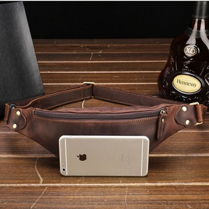 2022 New Arrival Full Grain Crazy Horse Leather Wholesale Fanny Pack Waist Bag for Men - Product Image 3