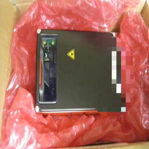 NUEVO LECTOR DE CÓDIGOS DE BARRAS BCL32R1F100 V02.03 Nuevo Original Listo Stock Automatización Industrial PLC Nuevo - Product Image 1