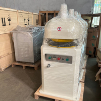 Équipement de boulangerie, diviseur et arrondisseur de pâte pour la fabrication de boules de pâte à pizza