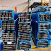 Venta al por mayor de fábrica: Canal C de acero galvanizado previamente de 41x41 (41*41) con certificación ASTM, Unistrut con orificios, Unicanal para refuerzo sísmico, OEM personalizado.