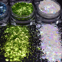 Décoration de Noël : Paillettes en polyester gaufrées et épaisses, vente en gros pour gobelets, artisanat en résine DIY, cosmétiques
