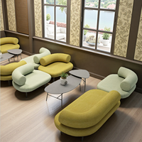 Moderner Kommerzieller Freizeitsessel Gepolstertes Sofa Holzbankett Café Kaffee-Möbel Esstisch Stühle Set