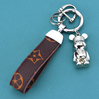 Porte-clés pendentif en alliage de zinc, motif Ours Violent, personnalisable avec logo, fait main, découpé et imprimé, cadeau pour fille, vente en gros
