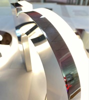 Enseignes lumineuses personnalisées en acier inoxydable, lettres éclairées à halo doré avec lettres en relief polies miroir