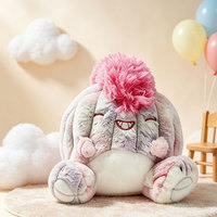 Peluche Monstre Personnalisée Tie-Dye en Fourrure Moelleuse avec Visage Souriant Amusant, Jouet Doux et Écrasable pour Acheteurs en Gros de Souvenirs Nouveauté