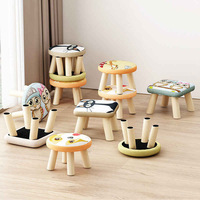 Tabouret bas multifonctionnel en bois massif et tissu rembourré, idéal comme banc à chaussures, table basse ou chaise d'appoint pour entrée et salon