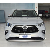 Bon Prix Toyota Highlander 2026 Intérieur Sombre Pneus R20 5 Portes 7 Places SUV Turbo avec Toit Ouvrant Panoramique