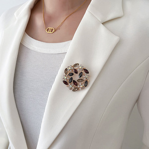 Colorful Crystal Rhinestone Flower Brooch <b>Pin</b> Gold Plated Alloy Women's Fashion Jewelry Accessory - Product Image 2