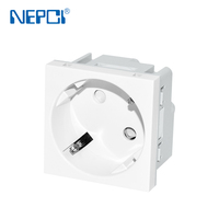 Prise de sortie européenne Prise Pop 250V 16A XJY-QB-57 45*45mm Bureau d'hôpital ignifuge PC BLANC
