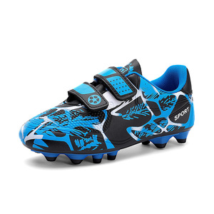 Calzado deportivo informal transpirable y cómodo para niños y niñas, de caña baja, con tacos largos, para competición en césped. - Product Image 3
