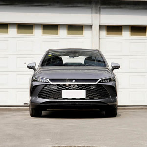 2026 BYD Qin PLUS DM-i Auto PHEV Sedán Híbrido Enchufable de Gran Demanda Vehículo de Ahorro de Combustible Marca China Depósito - Product Image 2